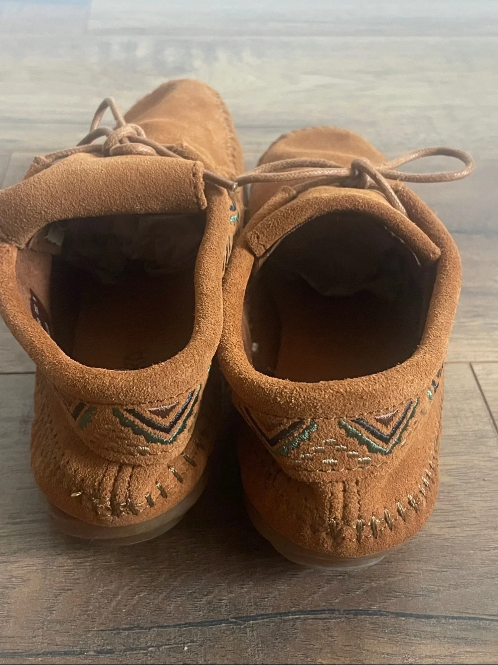 Minnetonka Women's Mosaic Boot Size 7